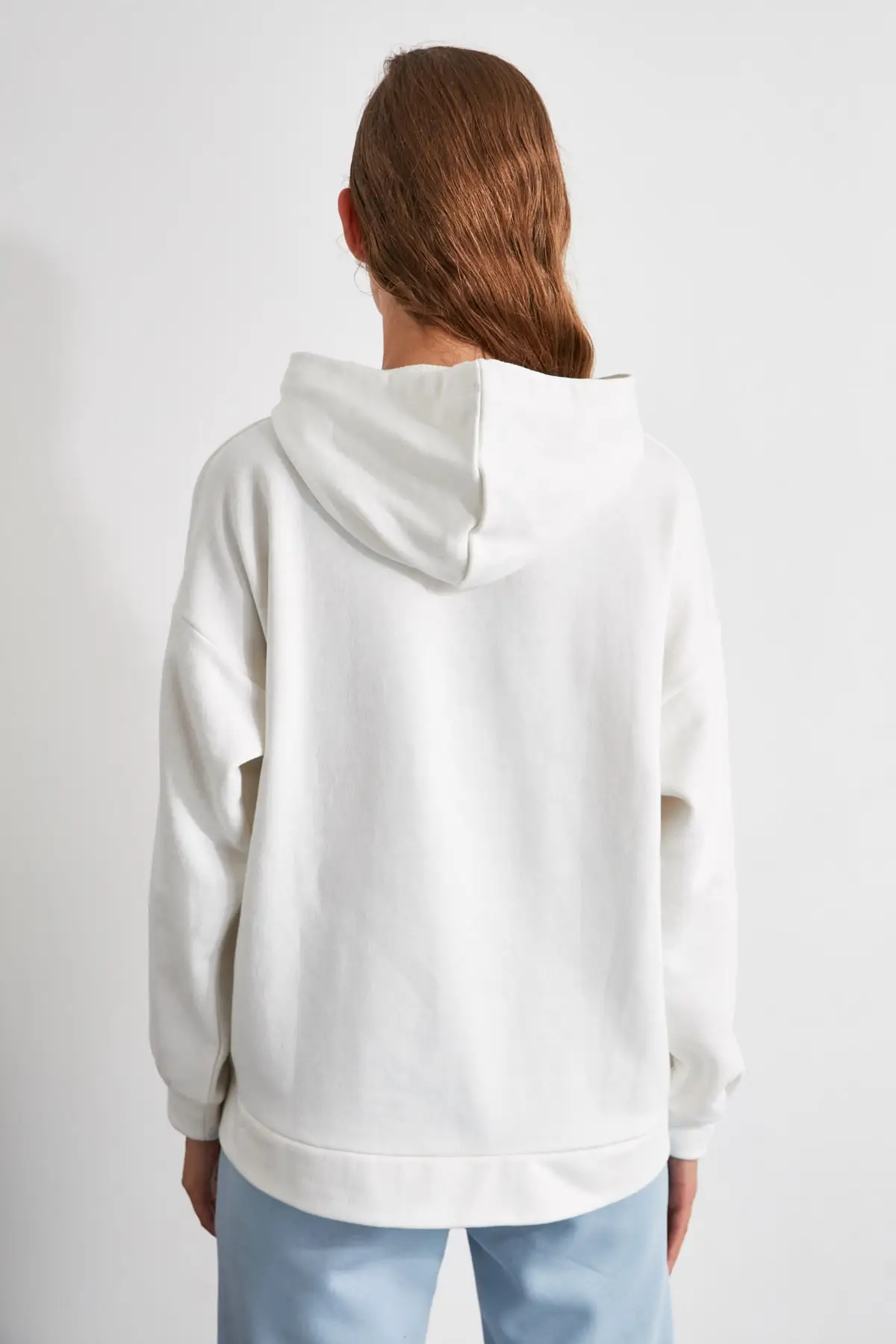 Trendyol Printed Boyfriend Knitted Sweatshirt TWOAW21SW0305 
Trendyol Printed Boyfriend Knitted Sweatshirt TWOAW21SW0305