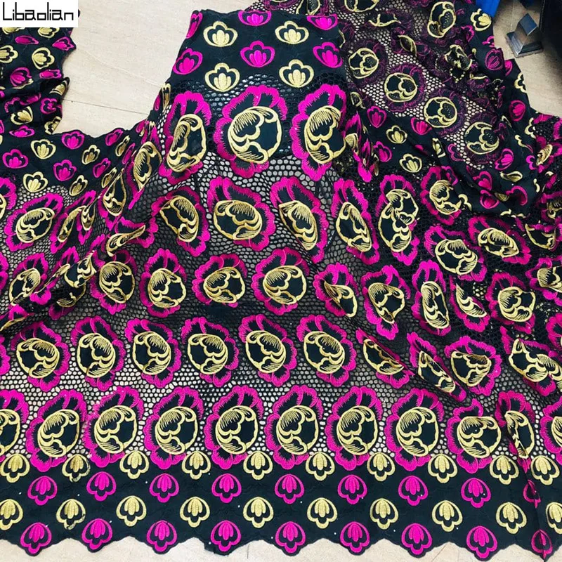 White Flower High Quality African Lace Swiss Cotton Lace Fabric With Hole 5yards Nigerian Swiss Voile Lace In Switzerland G27-26 
White Flower High Quality African Lace Swiss Cotton Lace Fabric With Hole 5yards Nigerian Swiss Voile Lace In Switzerland G27-26