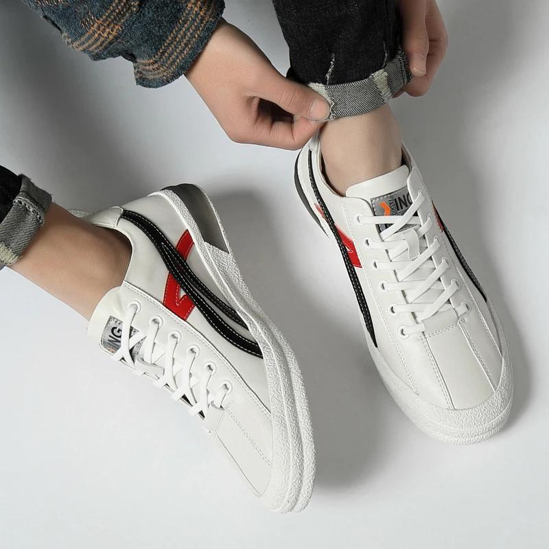 Original Leather Shoes For Men Black White Young Casual Shoes For Boy Low Top Walking Shoes Mens Popular Mens Designer Sneakers
Original Leather Shoes For Men Black White Young Casual Shoes For Boy Low Top Walking Shoes Mens Popular Mens Designer Sneakers