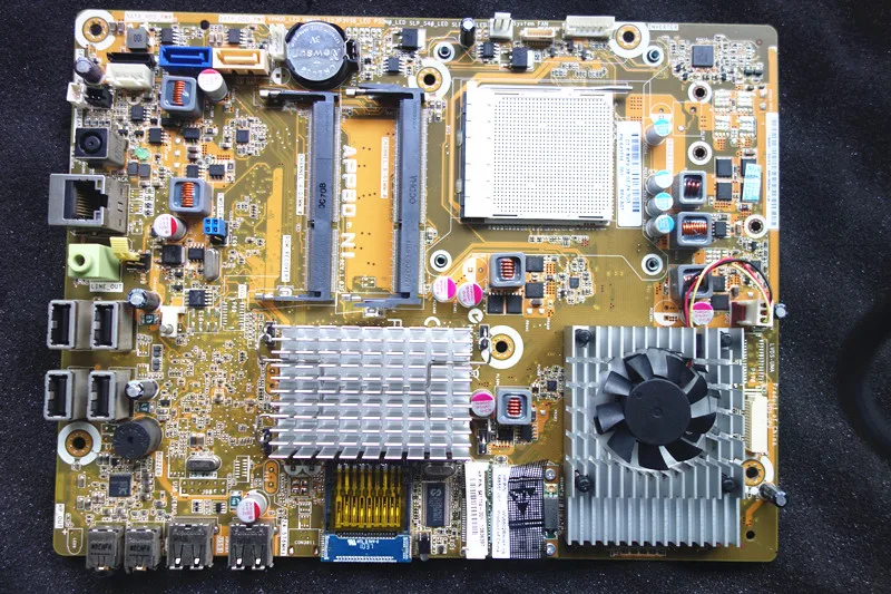 Suitable for HP AIO Omni 100 100-5000 5126cx 5033cx system motherboard 641714-001 APP80-NI REV 1.03F
Suitable for HP AIO Omni 100 100-5000 5126cx 5033cx system motherboard 641714-001 APP80-NI REV 1.03F
