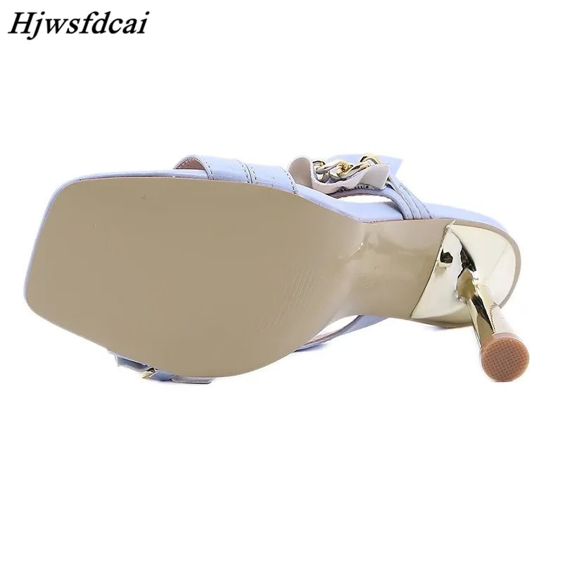 Hjwsfdcai Women's Sandals Fashion Pleated Chain Metal Heel Open Toe Slippers Sexy Square Toe High Heels Ladies Party Dress Shoes
Hjwsfdcai Women's Sandals Fashion Pleated Chain Metal Heel Open Toe Slippers Sexy Square Toe High Heels Ladies Party Dress Shoes