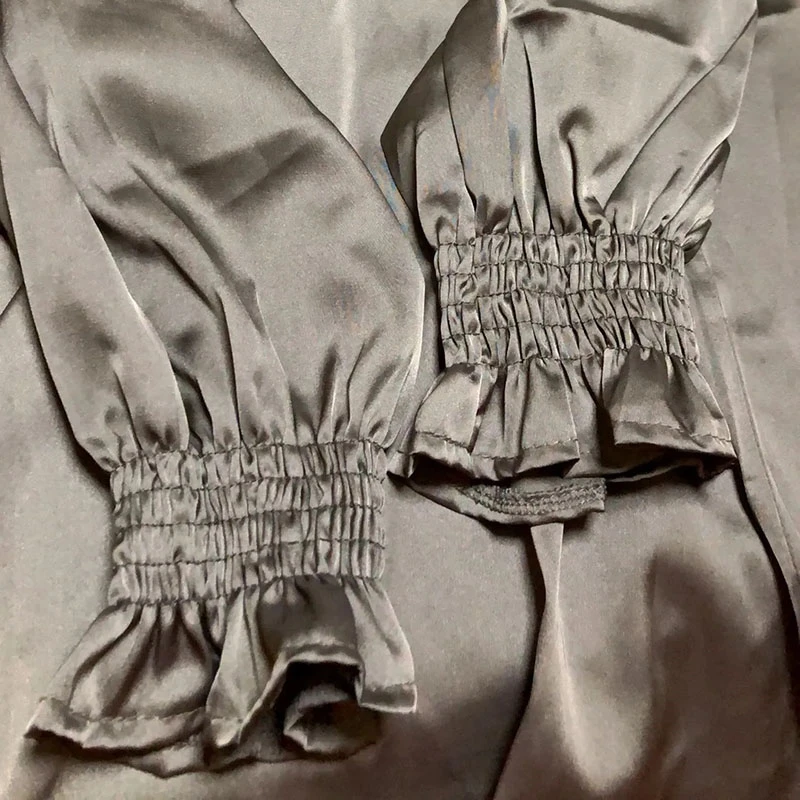 Vintage Half Turtleneck Satin Blouses Women Elegant Button Ruffle Flare Sleeve Shirt Summer Office Ladies Pullover Tops Blusas
Vintage Half Turtleneck Satin Blouses Women Elegant Button Ruffle Flare Sleeve Shirt Summer Office Ladies Pullover Tops Blusas