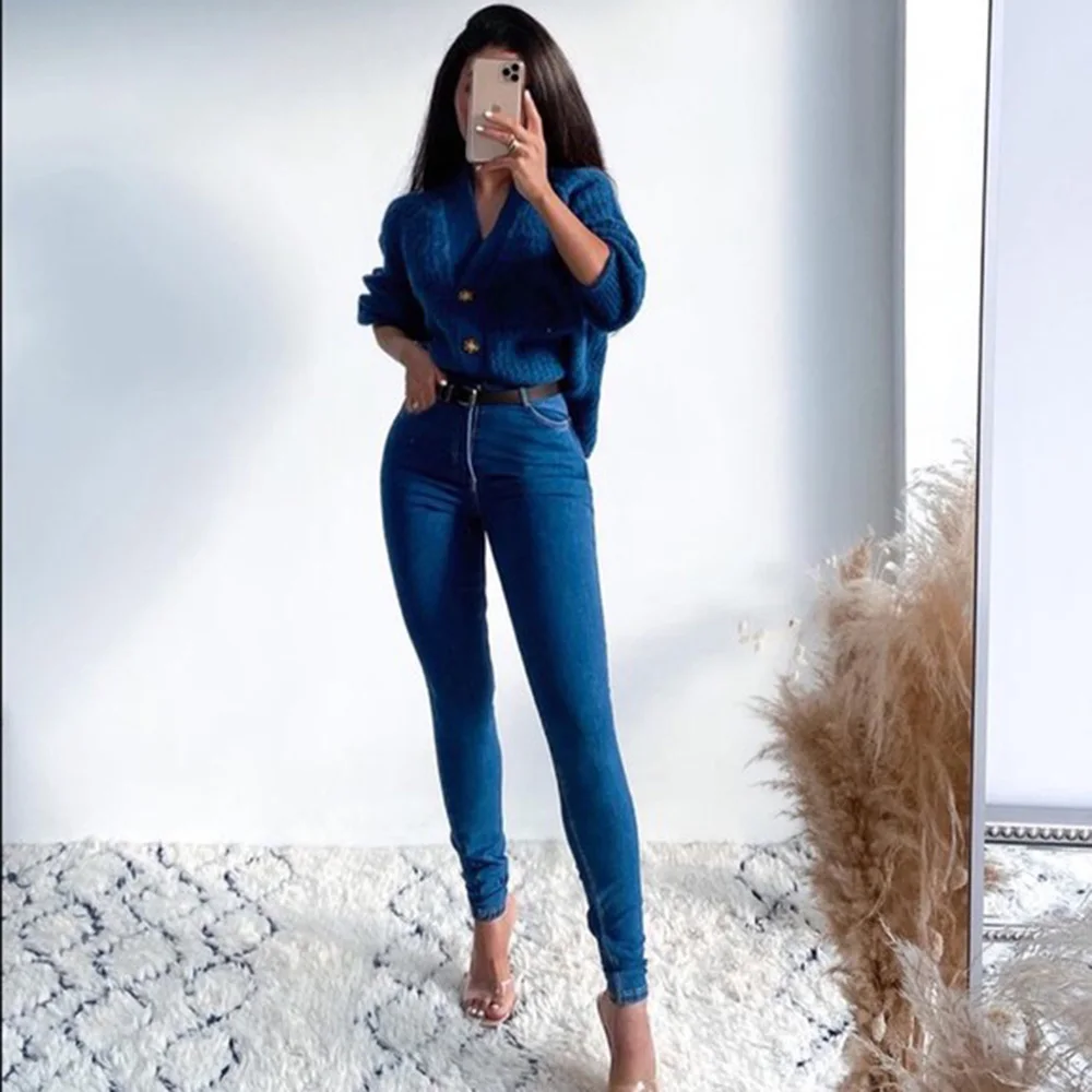 XIKOM 2021 Women Blue V-Neck Single Breasted Lantern Sleeve Sweater Coat Female Vintage Casual Oversize Knitwear Cardigan 
XIKOM 2021 Women Blue V-Neck Single Breasted Lantern Sleeve Sweater Coat Female Vintage Casual Oversize Knitwear Cardigan