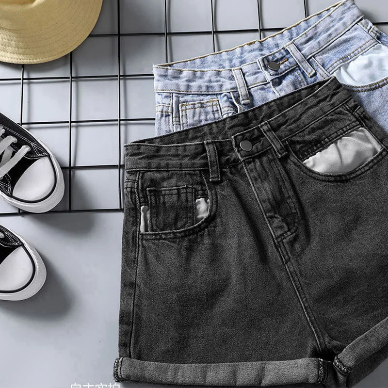 Trendy Fad New Summer Women Casual Wide Leg Blue Denim Shorts Vintage Female High Waist Solid Color Loose Jeans Shorts
Trendy Fad New Summer Women Casual Wide Leg Blue Denim Shorts Vintage Female High Waist Solid Color Loose Jeans Shorts
