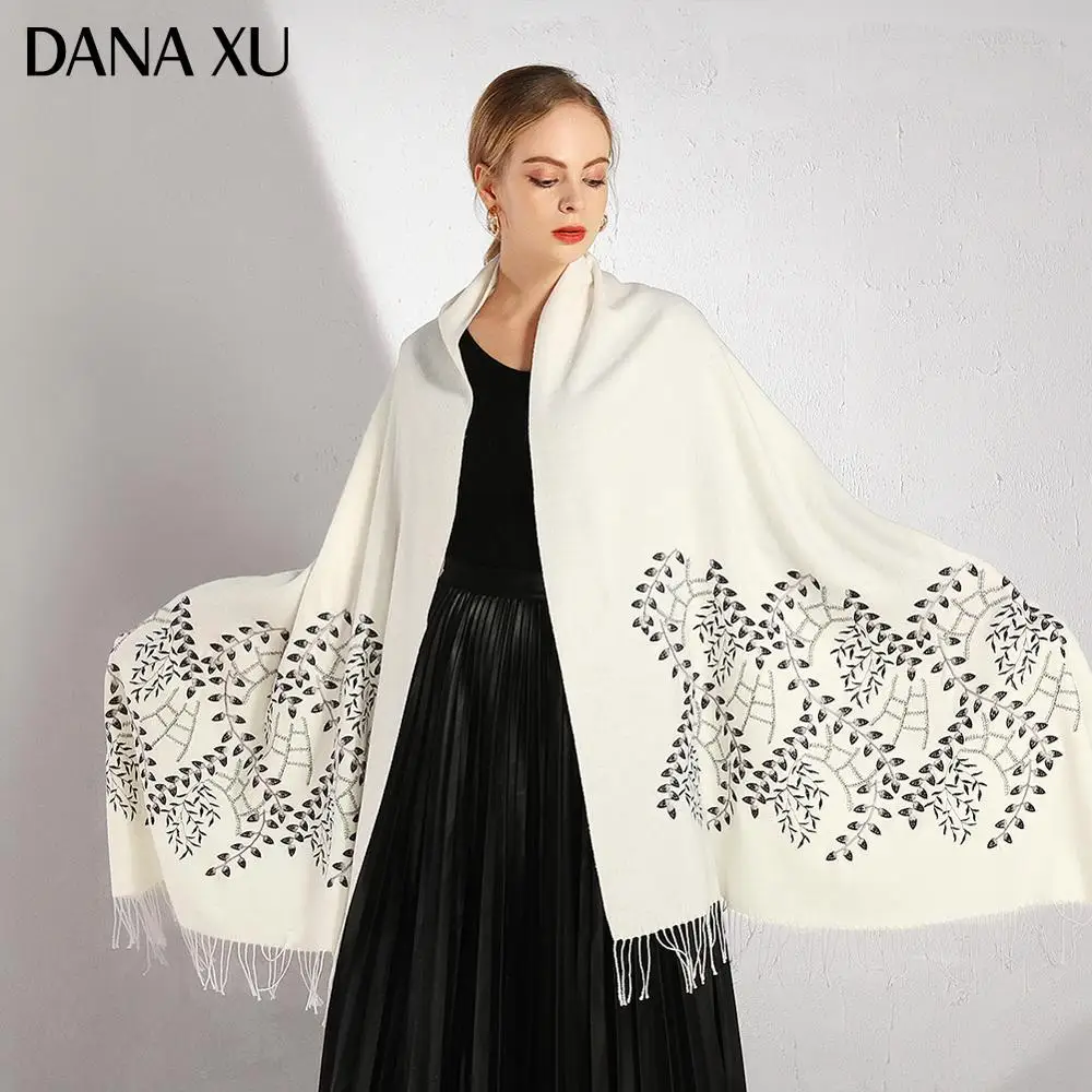 New Plaid Women Scarf Warm Winter Scarf Women Blanket Shawls Soft Cashmere Scarf Scarve Luxury Brand Fashion Scarves and Shawls 
New Plaid Women Scarf Warm Winter Scarf Women Blanket Shawls Soft Cashmere Scarf Scarve Luxury Brand Fashion Scarves and Shawls