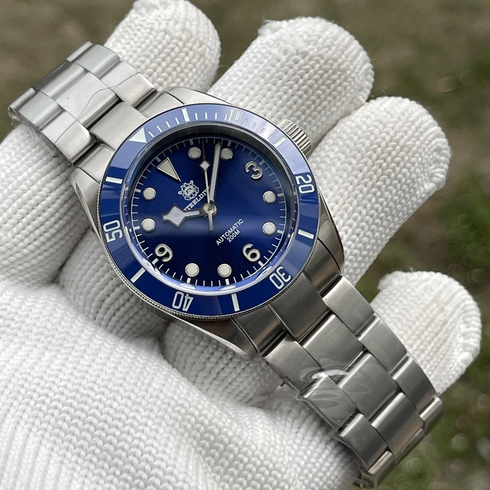 STEELDIVE 2021 NEW SD1958 Men's Diving Watch 41mm Black Dial Sapphire 200M Waterproof NH35 Mechanical Luxury Luminous Wristwatch
STEELDIVE 2021 NEW SD1958 Men's Diving Watch 41mm Black Dial Sapphire 200M Waterproof NH35 Mechanical Luxury Luminous Wristwatch