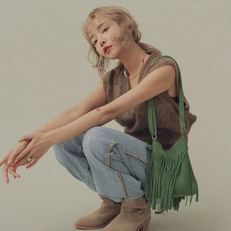 Винтажные маленькие сумки-тоут через плечо с кисточками, дизайнерская женская сумка, роскошная Замшевая сумка через плечо из искусственной... 
Винтажные маленькие сумки-тоут через плечо с кисточками, дизайнерская женская сумка, роскошная Замшевая сумка через плечо из искусственной...