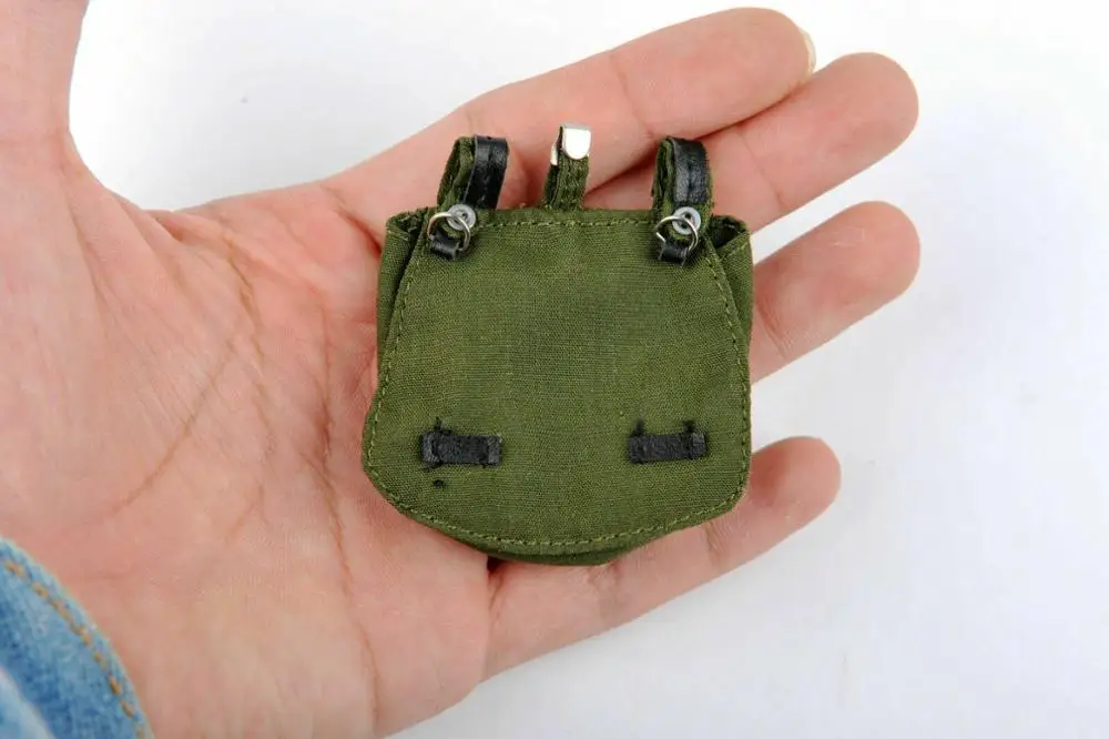 1/6 WWII German Soldier Dry Food Bag Bread Bag Model for 12" Action Figure Body
1/6 WWII German Soldier Dry Food Bag Bread Bag Model for 12" Action Figure Body