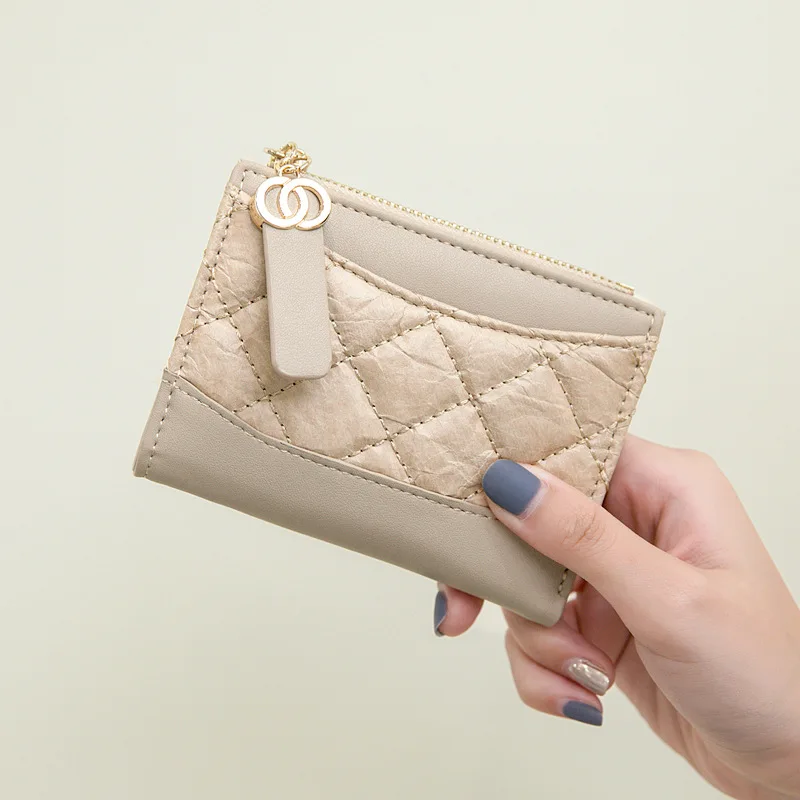 Mini Wallet Fashion Women Short Wallets Cute Simple Card Holders Lady 2021 New Trendy Business Card Holder Embroidery Coin Purse
Mini Wallet Fashion Women Short Wallets Cute Simple Card Holders Lady 2021 New Trendy Business Card Holder Embroidery Coin Purse