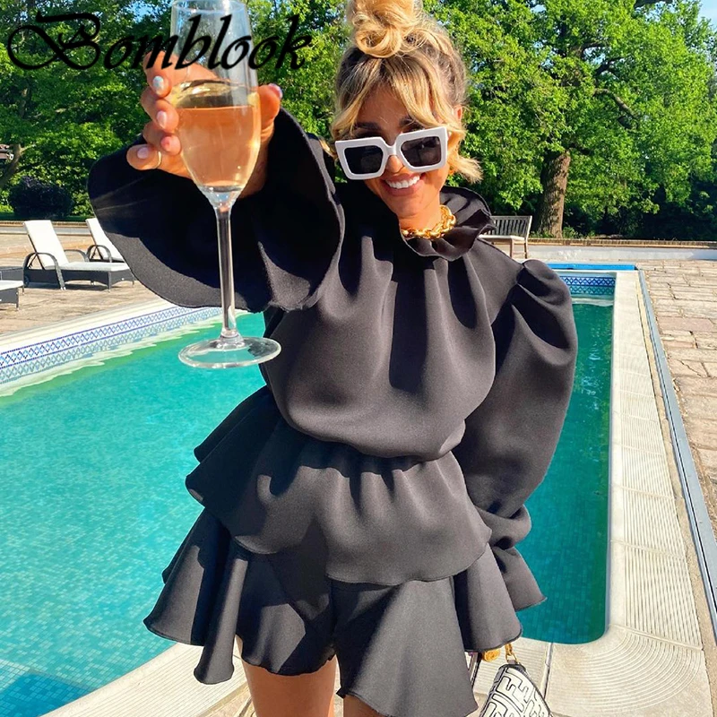 Bomblook Casual Fashion Women's Suits 2021 Autumn Solid Long Sleeve Patchwork Ruffles Tops Suits With Shorts Femme Streetwears
Bomblook Casual Fashion Women's Suits 2021 Autumn Solid Long Sleeve Patchwork Ruffles Tops Suits With Shorts Femme Streetwears