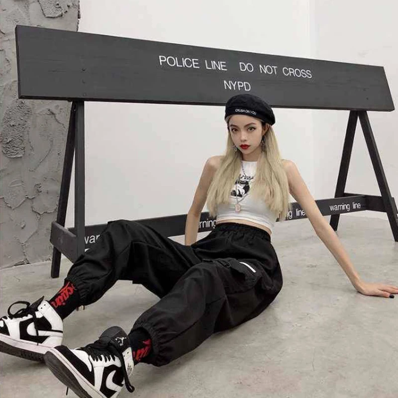 Streetwear Hip Hop Purple Cargo Pants Joggers Pants Big Pockets Women High Waist Loose Black Harem Pants Baggy Tactical Trouser
Streetwear Hip Hop Purple Cargo Pants Joggers Pants Big Pockets Women High Waist Loose Black Harem Pants Baggy Tactical Trouser