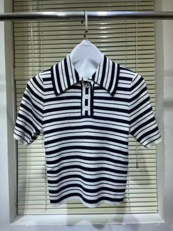 Fashion Runway Design Wool Knit T-shirt Women 2021 New Summer Turn Down Collar Short Sleeve Casual Sweet Stripes Short Tops Tee
Fashion Runway Design Wool Knit T-shirt Women 2021 New Summer Turn Down Collar Short Sleeve Casual Sweet Stripes Short Tops Tee