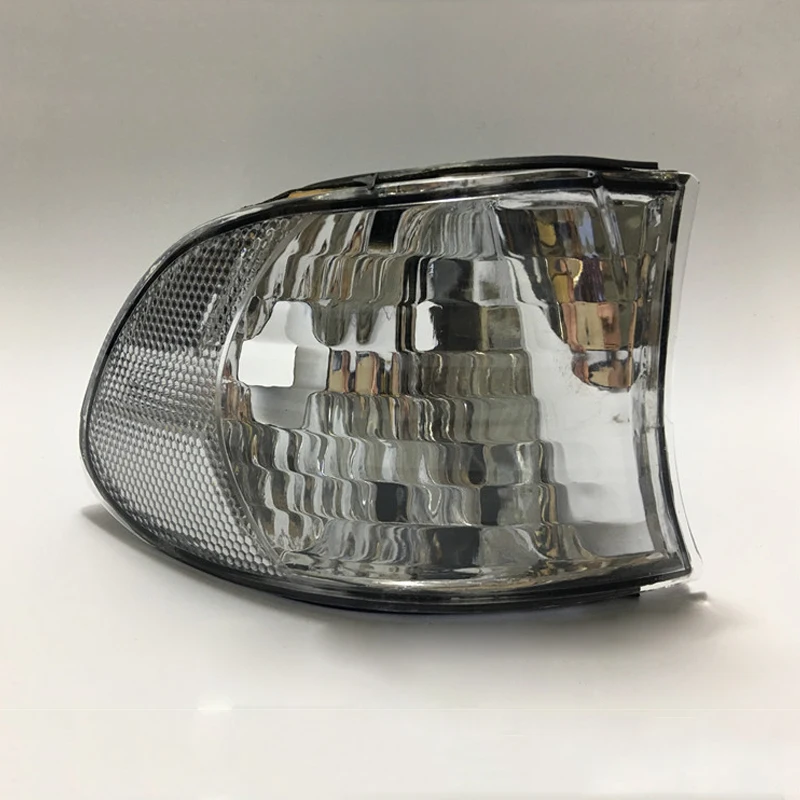 Передний угловой светильник Тель поворота для BMW 7 E38 728il 730il 740il 750il 1995-2001
Передний угловой светильник Тель поворота для BMW 7 E38 728il 730il 740il 750il 1995-2001