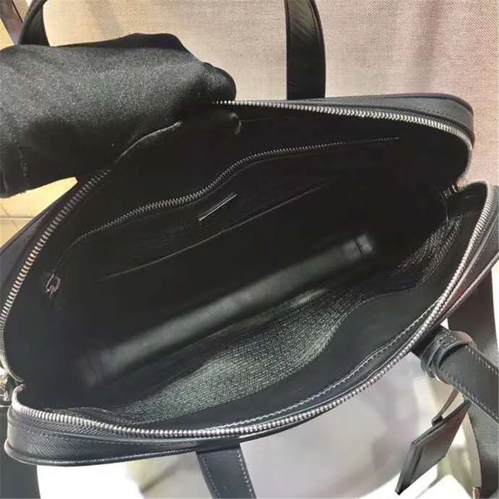 Maletn de piel de vaca de Saffiano, maletn de piel de vaca, desmontable y ajustable, diseo de correa de nailon, aspecto
Maletn de piel de vaca de Saffiano, maletn de piel de vaca, desmontable y ajustable, diseo de correa de nailon, aspecto