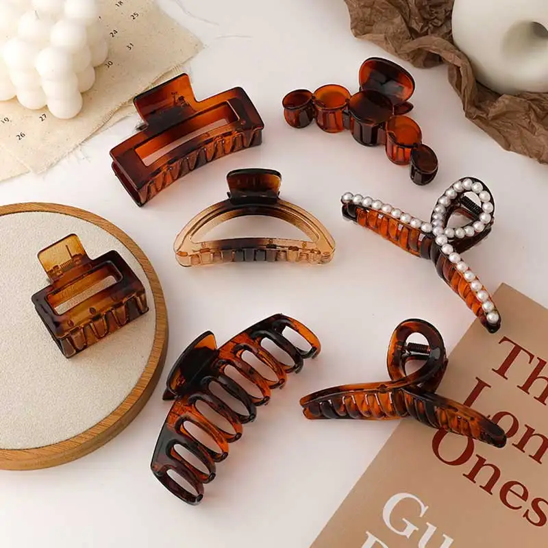 xiaoboACC Korean Fashion Resin Hair Claw for Women Crab Hair Clip Shark Hairpin Hair Accessories
xiaoboACC Korean Fashion Resin Hair Claw for Women Crab Hair Clip Shark Hairpin Hair Accessories