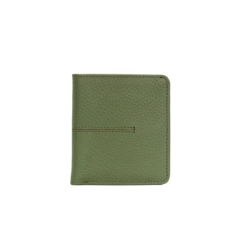 The First Layer of Cowhide New Ladies Simple Stitching Short Wallet Leather Buckle Ultra-thin Multi-card Pocket Wallet
The First Layer of Cowhide New Ladies Simple Stitching Short Wallet Leather Buckle Ultra-thin Multi-card Pocket Wallet