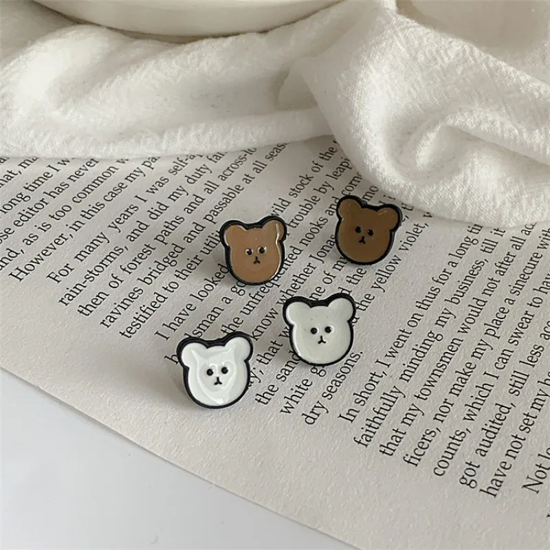 2020 New Arrival Trendy Cute Enamel Bear Head Stud Earrings Korean Clip On Earrings Without Piercing for Women Girl Female
2020 New Arrival Trendy Cute Enamel Bear Head Stud Earrings Korean Clip On Earrings Without Piercing for Women Girl Female