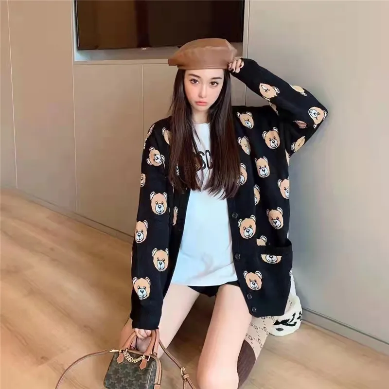 CBAFU кавайный мультяшный медведь свитер пальто свободный Женский вязаный кардиган черный розовый с длинным рукавом верхняя одежда осень-зим...
CBAFU кавайный мультяшный медведь свитер пальто свободный Женский вязаный кардиган черный розовый с длинным рукавом верхняя одежда осень-зим...