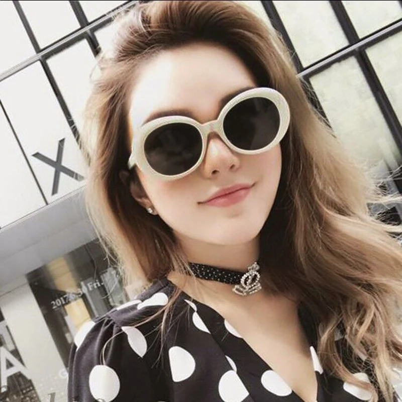 Fashion Round Mirror Sunglasses Women 2020 Pink Oversized Sunglasses Vintage Big Sun Glasses Shades for Women Zonnebril Dames
Fashion Round Mirror Sunglasses Women 2020 Pink Oversized Sunglasses Vintage Big Sun Glasses Shades for Women Zonnebril Dames
