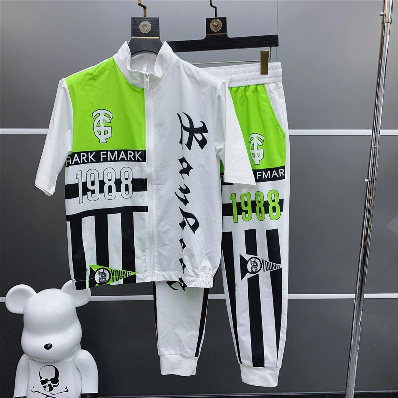 Sportswear 2021 summer new fashion letter printing set men's zipper cardigan two piece stand collar youth suit
Sportswear 2021 summer new fashion letter printing set men's zipper cardigan two piece stand collar youth suit