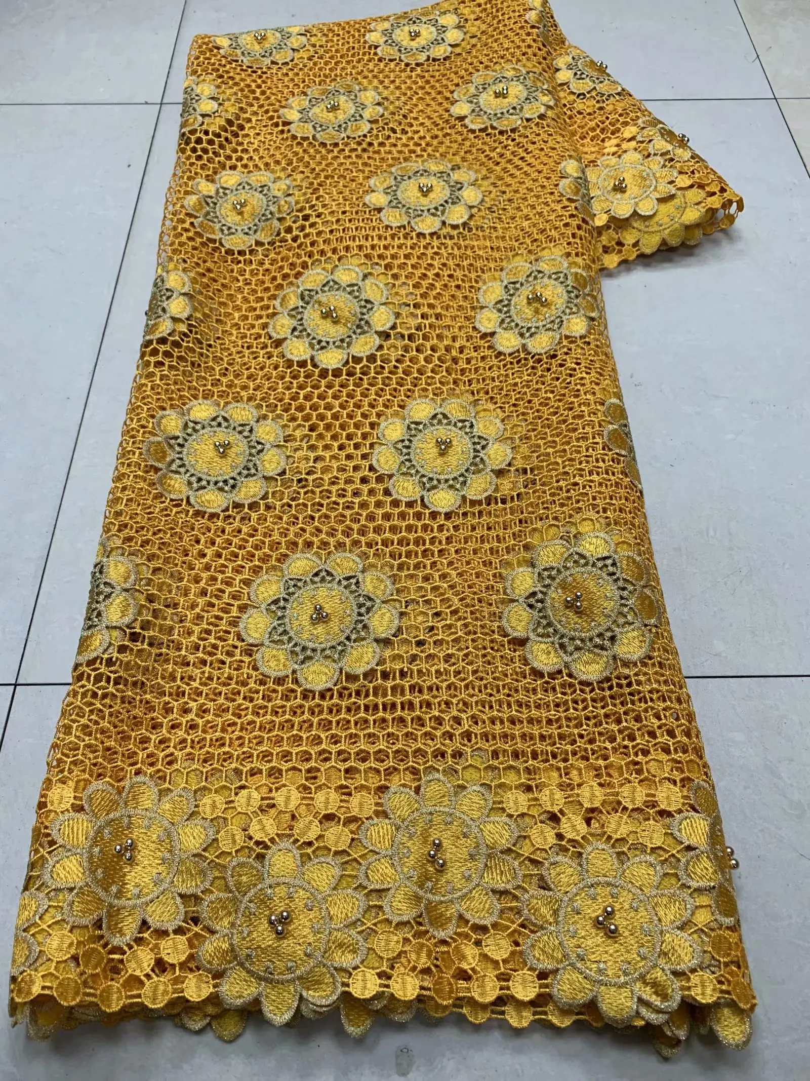 Free shipping 2019 French High-quality water-insoluble side, Africa Laces Fabric Bridal French Lace Fabric For Wedding Party FW1
Free shipping 2019 French High-quality water-insoluble side, Africa Laces Fabric Bridal French Lace Fabric For Wedding Party FW1