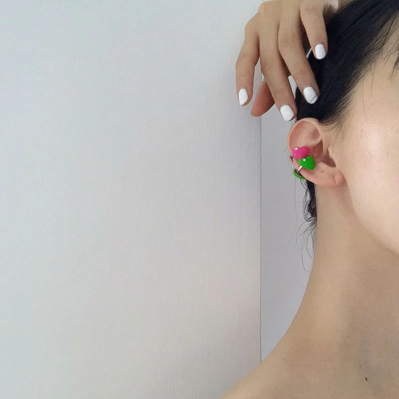 No Pierced Ear Bone Clip Fashion Ear Buckle Personality Double-sided Love Ear Clip Niche Design Temperament Fashion Jewelry
No Pierced Ear Bone Clip Fashion Ear Buckle Personality Double-sided Love Ear Clip Niche Design Temperament Fashion Jewelry