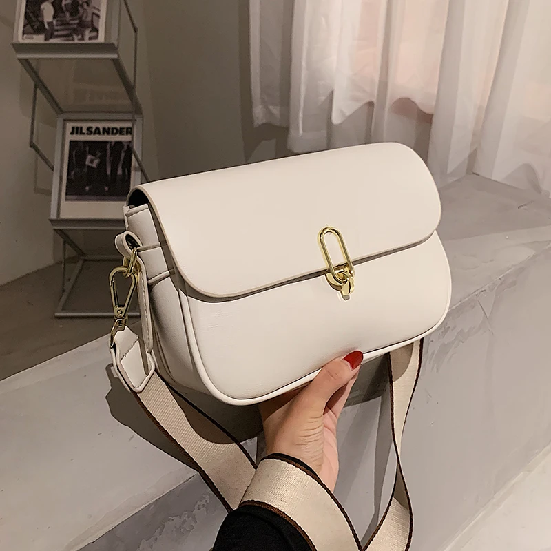 Solid Color Crossbody Bags for Women 2021 New Fashion Single Shoulder Messenger Bag Luxury Designer Purses and Handbags Channels
Solid Color Crossbody Bags for Women 2021 New Fashion Single Shoulder Messenger Bag Luxury Designer Purses and Handbags Channels