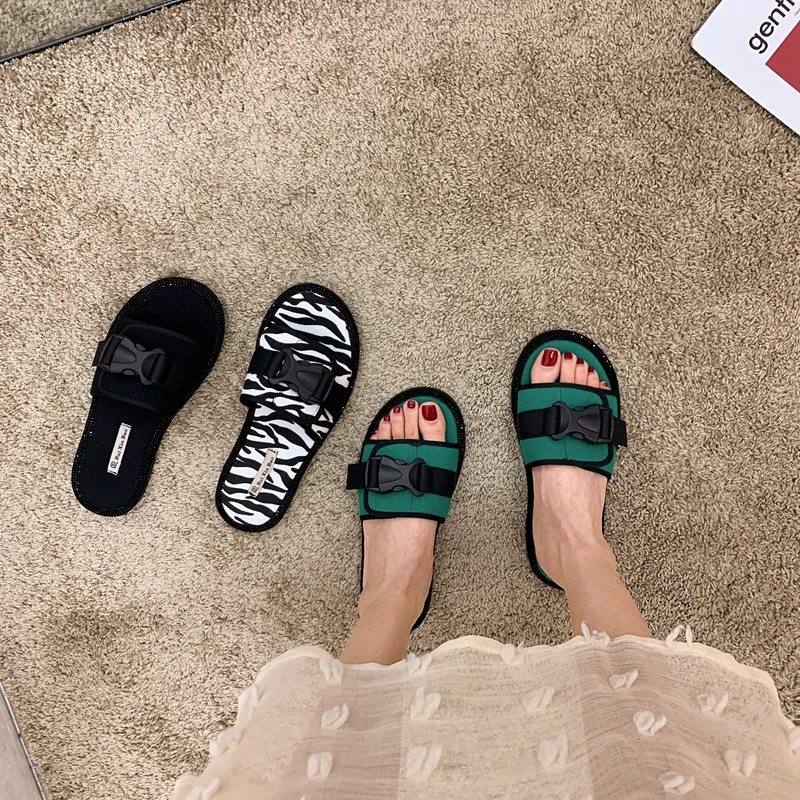 MIYEDA Slippers Women Summer Leopard Cool Outdoor Female Flats Punk Shallow Teenagers Fashion Casual Open Toe Woman Slides
MIYEDA Slippers Women Summer Leopard Cool Outdoor Female Flats Punk Shallow Teenagers Fashion Casual Open Toe Woman Slides