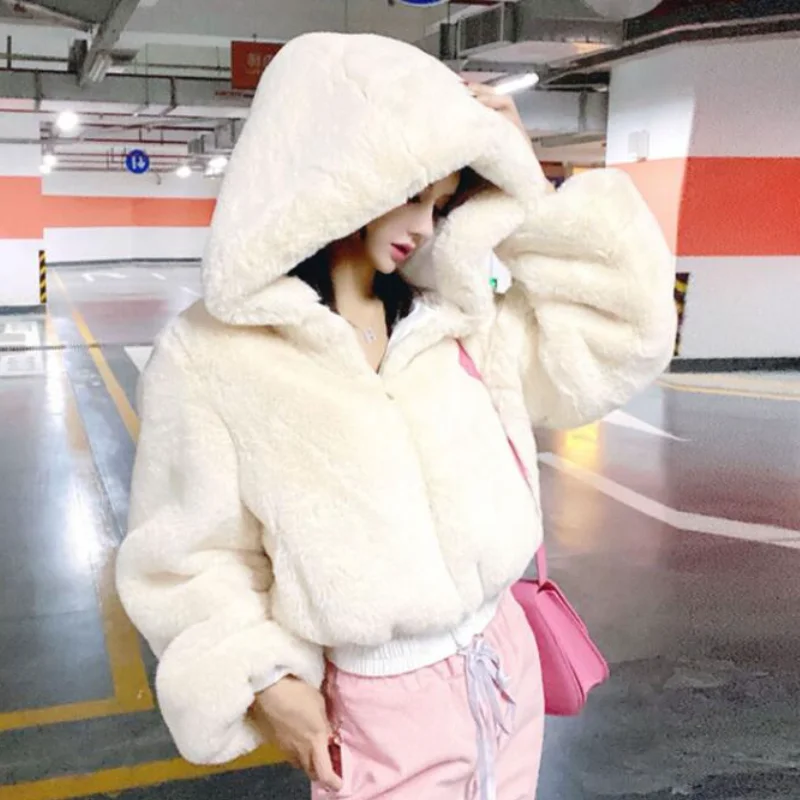 Winter Faux Rabbit Fur Bomber Jacket Teddy Jacket Zipper Streetwear High Waist Furry Hooded Plush Jacket Cardigan Wool Parka 
Winter Faux Rabbit Fur Bomber Jacket Teddy Jacket Zipper Streetwear High Waist Furry Hooded Plush Jacket Cardigan Wool Parka