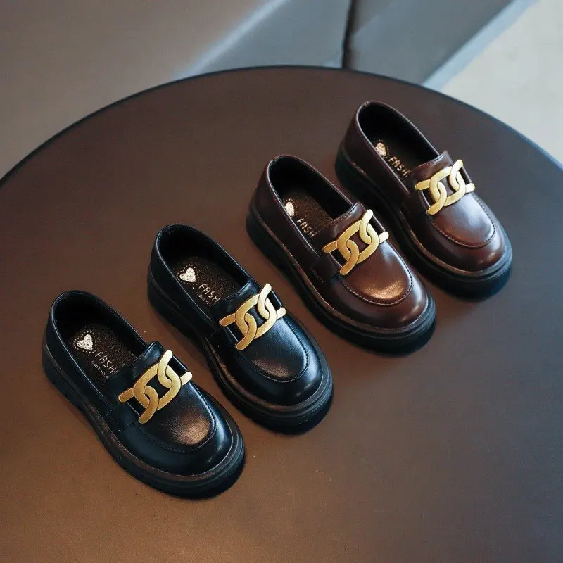 2021 Осенняя детская обувь, повседневные однотонные металлические украшения, круглый носок, модные милые лаконичные низкие каблуки, плоская ...
2021 Осенняя детская обувь, повседневные однотонные металлические украшения, круглый носок, модные милые лаконичные низкие каблуки, плоская ...