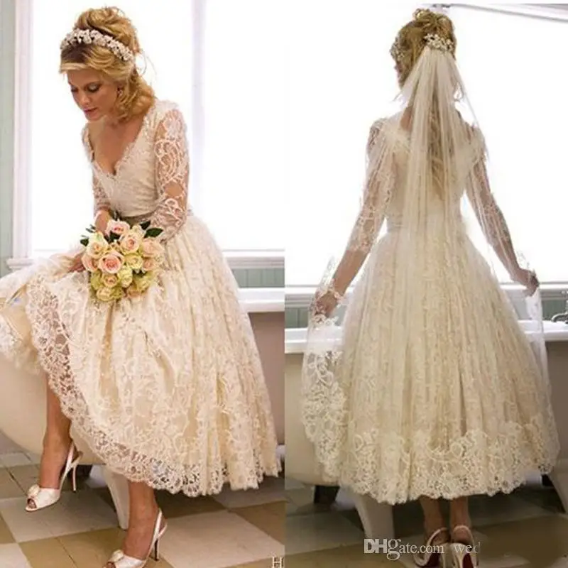 Vintage Lace deep V-Neck Tea Length Country Style Short Bridal Gowns with Illusion 3/4 Sleeves Custom Made Cheap
Vintage Lace deep V-Neck Tea Length Country Style Short Bridal Gowns with Illusion 3/4 Sleeves Custom Made Cheap