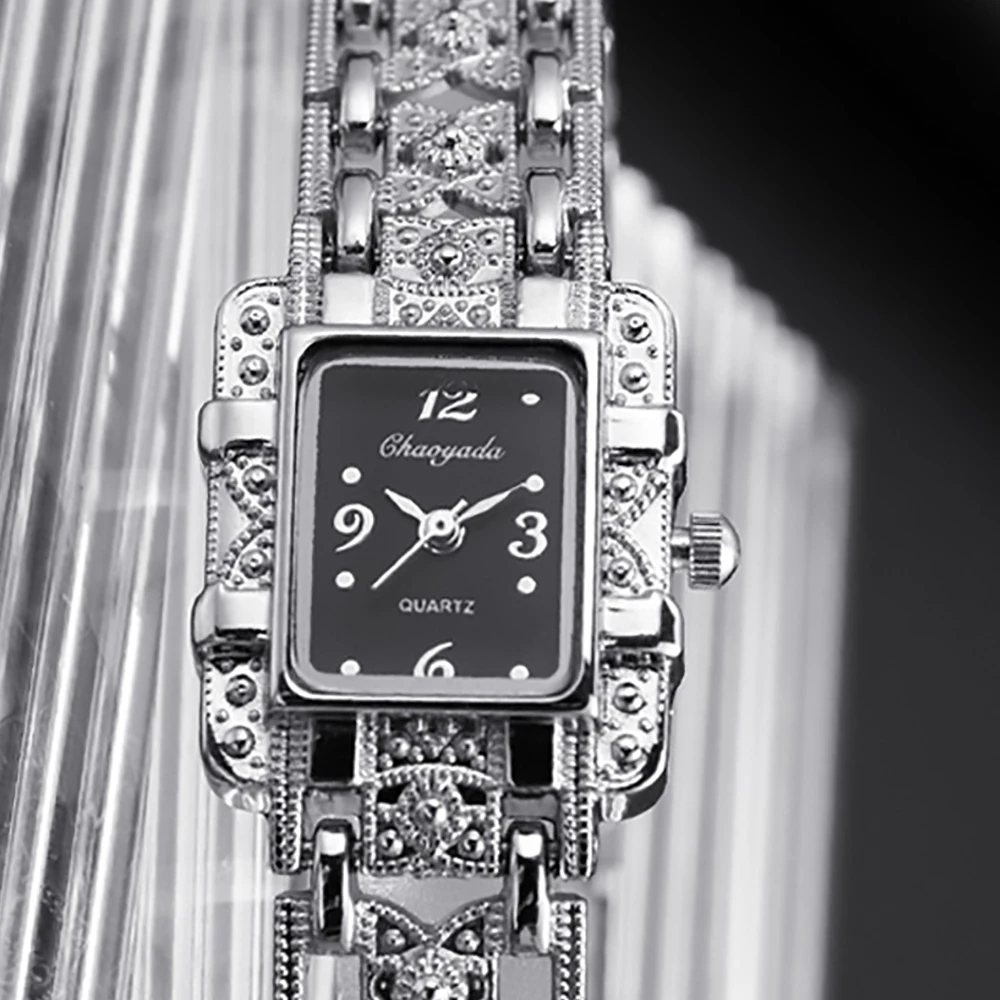 Fashion Glamorous Women Watches Romantic Alloy Chain Bracelets Watch Square Small Dial Ladies Quartz Wristwatch Relogio Feminino
Fashion Glamorous Women Watches Romantic Alloy Chain Bracelets Watch Square Small Dial Ladies Quartz Wristwatch Relogio Feminino