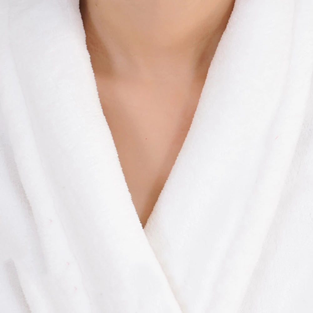 Sexy Bathrobe Women 2020 Autumn Winter Solid Color Waist Belt Thick Fleece Bath Robe Sleepwear Plush Thick Female Robes
Sexy Bathrobe Women 2020 Autumn Winter Solid Color Waist Belt Thick Fleece Bath Robe Sleepwear Plush Thick Female Robes