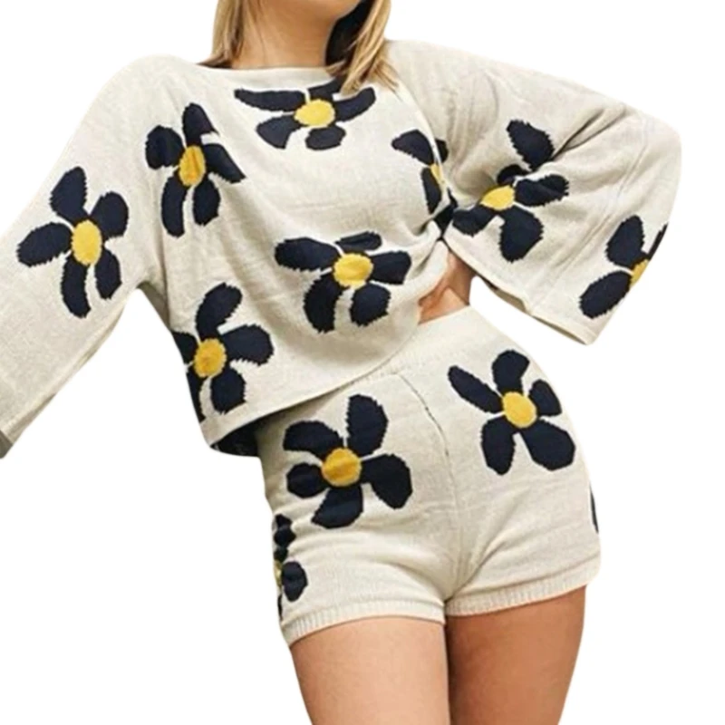 Женский Осенний трикотажный комплект из 2 предметов, свитер с цветочным принтом, укороченный Топ с длинным рукавом летучая мышь, шорты с зав...
Женский Осенний трикотажный комплект из 2 предметов, свитер с цветочным принтом, укороченный Топ с длинным рукавом летучая мышь, шорты с зав...