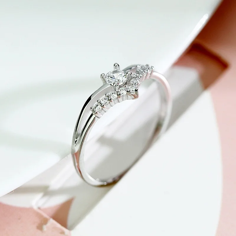 New Jewelry Jewelry Simple Zircon Set Diamond Ladies Engagement Bridal Alloy Ring Accessories
New Jewelry Jewelry Simple Zircon Set Diamond Ladies Engagement Bridal Alloy Ring Accessories