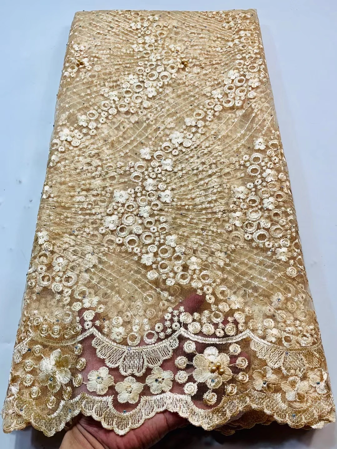nigerian gold lace fabric with stones beaded african mesh Fabric 5yards french net african lace fabric 2021 high quality lace
nigerian gold lace fabric with stones beaded african mesh Fabric 5yards french net african lace fabric 2021 high quality lace