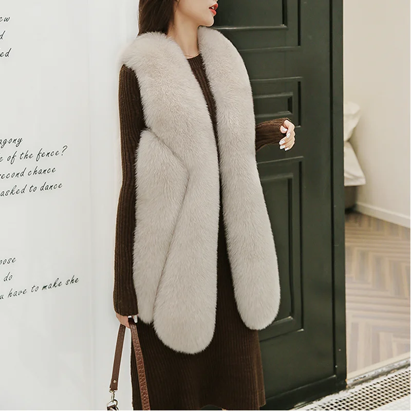 New 2020 Winter Real Fur Vest Women Luxury Clothes Fox fur Waistcoat Slim Casual Ladies 70cm Warm Simple Jacket High Quality
New 2020 Winter Real Fur Vest Women Luxury Clothes Fox fur Waistcoat Slim Casual Ladies 70cm Warm Simple Jacket High Quality