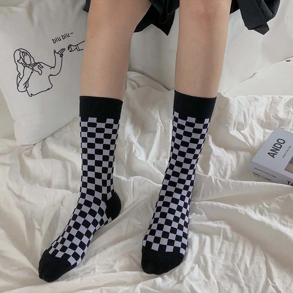 Harajuku Fashion Check Socks Women's Street Fashion Sports Print Skateboard Socks Geometric Checkerboard Hip Hop Socks
Harajuku Fashion Check Socks Women's Street Fashion Sports Print Skateboard Socks Geometric Checkerboard Hip Hop Socks