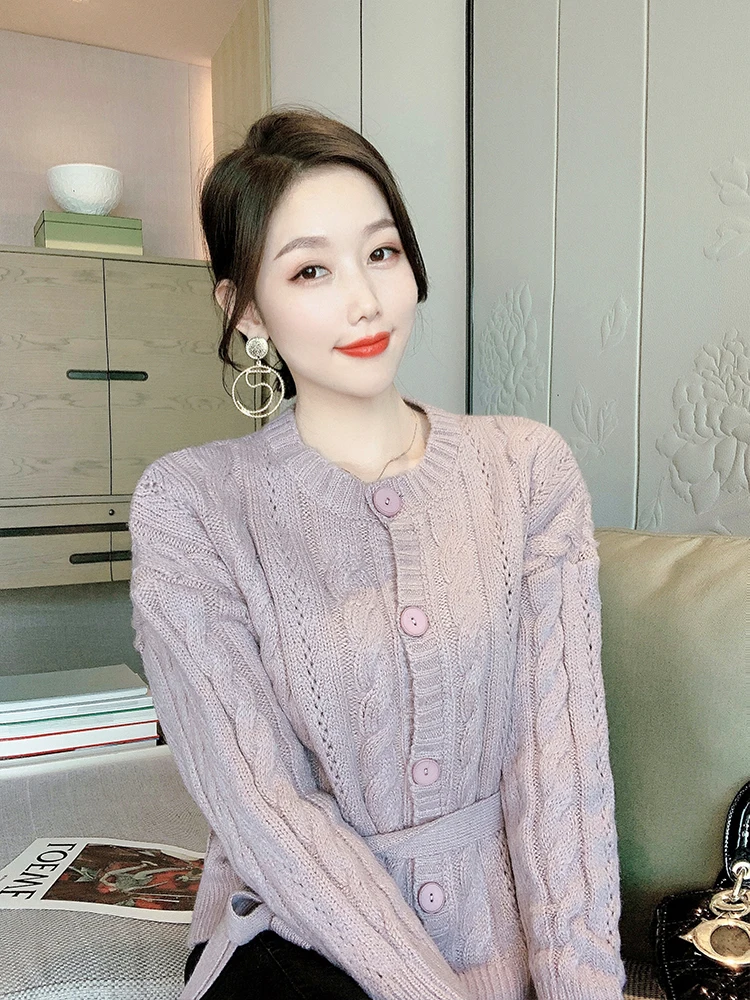 Half high crew neck T-shirt autumn winter 2020 new loose and versatile long sleeve women's top waist lace cardigan sweater
Half high crew neck T-shirt autumn winter 2020 new loose and versatile long sleeve women's top waist lace cardigan sweater