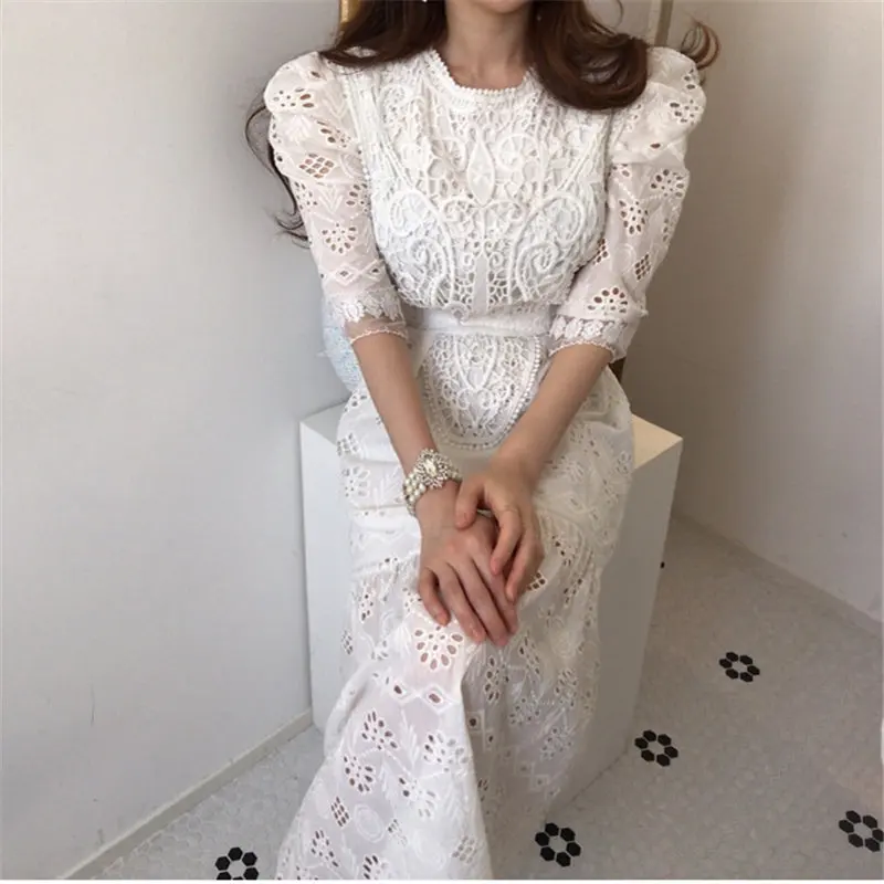 Korean Lace Hook Flowers Sweet Chic 2021 High Waist Elegance Hollow Out Plus Size Hot Women Gentle New Long Dresses
Korean Lace Hook Flowers Sweet Chic 2021 High Waist Elegance Hollow Out Plus Size Hot Women Gentle New Long Dresses