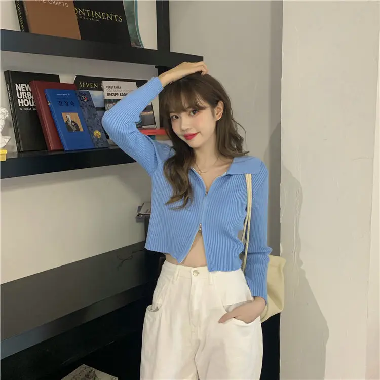 2021 summer new V-neck Zipper Jacket Women's knitting short sleeve T-shirt
2021 summer new V-neck Zipper Jacket Women's knitting short sleeve T-shirt