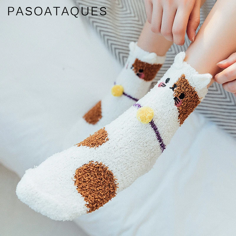 1 пара зимних носков в женщин белые спортивные носки из хлопка Симпатичные мягкие эластичные бархатные носки кораллового цвета для модниц к...
1 пара зимних носков в женщин белые спортивные носки из хлопка Симпатичные мягкие эластичные бархатные носки кораллового цвета для модниц к...