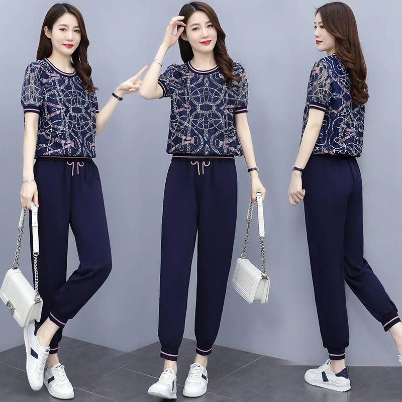 Women's large size printing Sweatsuits Sets 2 Piece Outfits Tracksuit female plus size Pullover and Sweatpants Sport Suits
Women's large size printing Sweatsuits Sets 2 Piece Outfits Tracksuit female plus size Pullover and Sweatpants Sport Suits