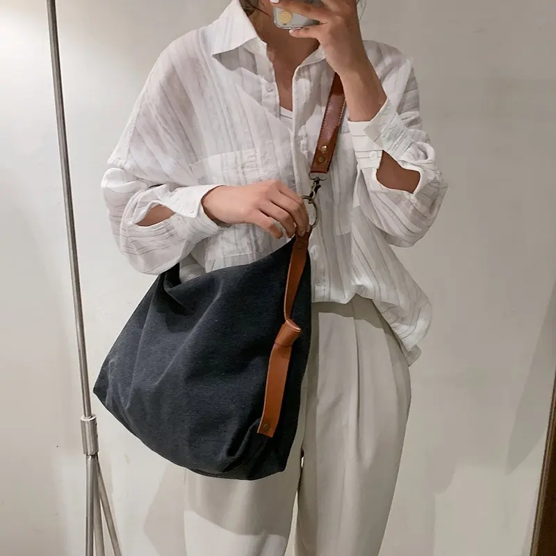 Холщовые сумки-тоуты на ремне для женщин, повседневные дамские сумочки через плечо, модные однотонные вместительные чемоданчики, 2021
Холщовые сумки-тоуты на ремне для женщин, повседневные дамские сумочки через плечо, модные однотонные вместительные чемоданчики, 2021