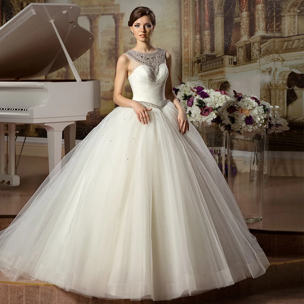 Hot Sale Princess Tulle Ball Gown Wedding Dresses Plus Size Vestido De Noiva Beading Crystal Pleat Bridal Dress robe de mairee 
Hot Sale Princess Tulle Ball Gown Wedding Dresses Plus Size Vestido De Noiva Beading Crystal Pleat Bridal Dress robe de mairee