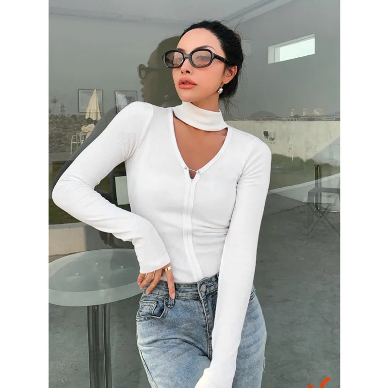 2021 Hollow Out Knit Women White Blouse Top Deep V Neck Solid Color Patchwork Long Sleeve Slim Autumn Sexy Lady Chic Crop Top
2021 Hollow Out Knit Women White Blouse Top Deep V Neck Solid Color Patchwork Long Sleeve Slim Autumn Sexy Lady Chic Crop Top