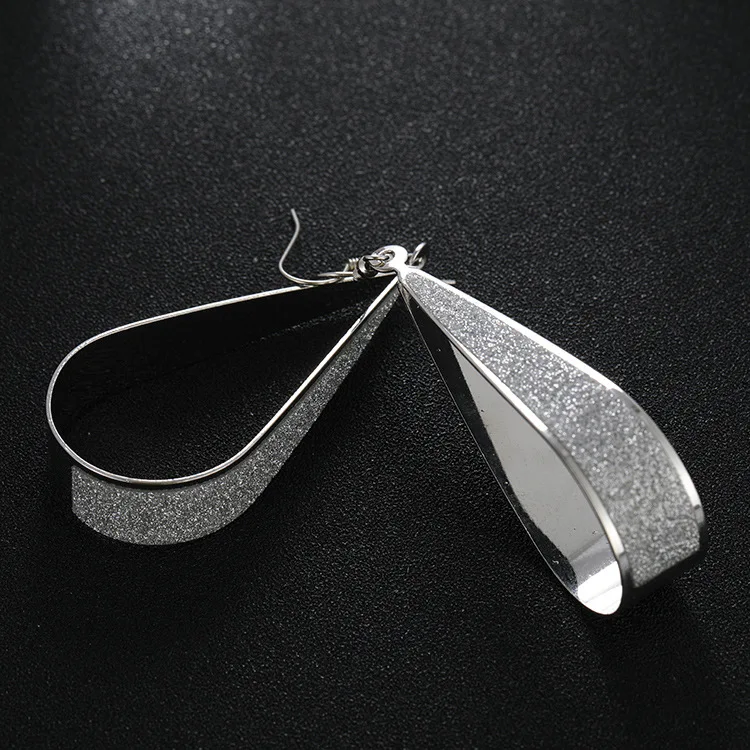Retro National Wind Sand Drop Earrings 
Retro National Wind Sand Drop Earrings