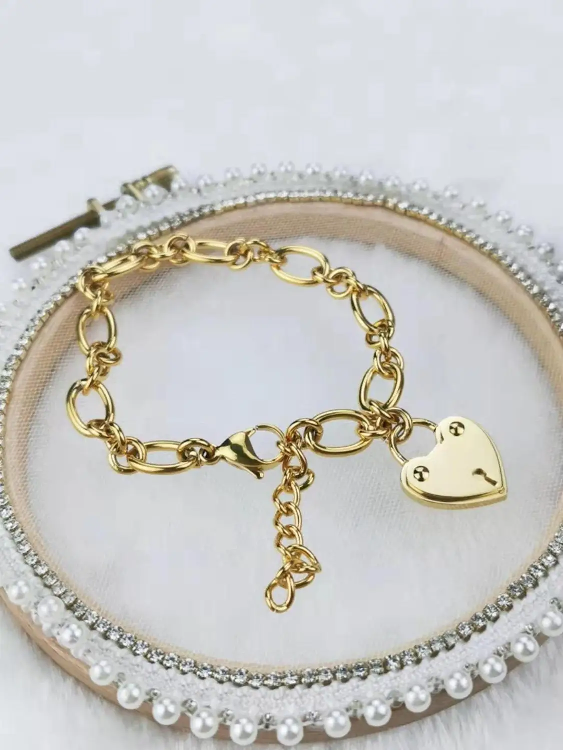 Classic European and American style bracelet steel 
Classic European and American style bracelet steel