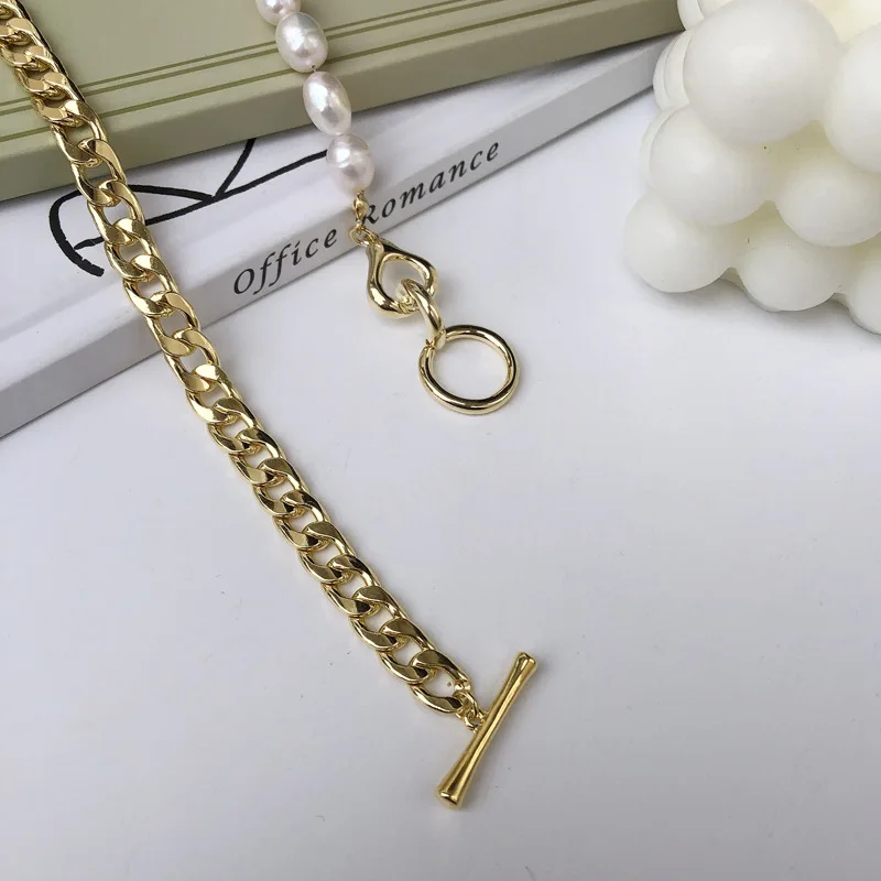 Pearl Necklace Female Circle Stitching Flat Chain Simple Ot Buckle Metal Clavicle Chain Fashion Temperament Ladies Jewelry Hot
Pearl Necklace Female Circle Stitching Flat Chain Simple Ot Buckle Metal Clavicle Chain Fashion Temperament Ladies Jewelry Hot