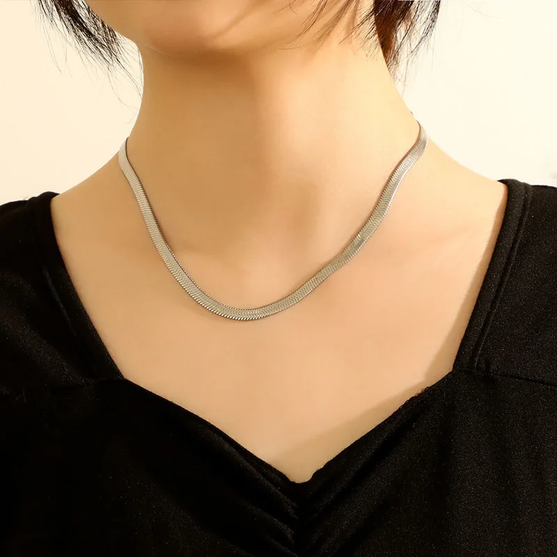 Personalized Fashion New Stainless Steel Blade Necklace For Women And Men Fashion Ins Hip Hop Titanium Steel Chain Party Show
Personalized Fashion New Stainless Steel Blade Necklace For Women And Men Fashion Ins Hip Hop Titanium Steel Chain Party Show